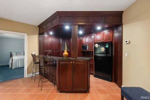 $1,100,000 | 191 North Timber Ridge Court, Muncie, IN 47304