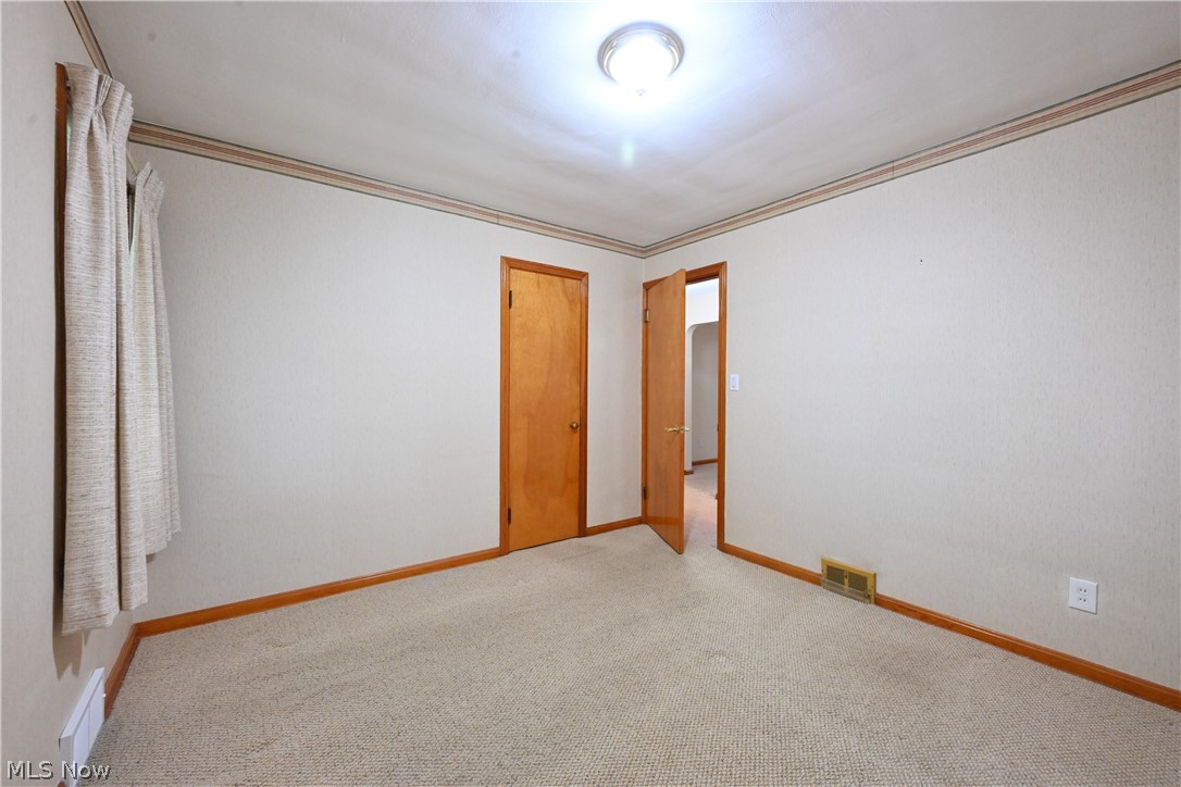 6210 Ridgewood Avenue Cleveland, OH 44129 - Photo 15 of 30 Second bedroom on 1st floor