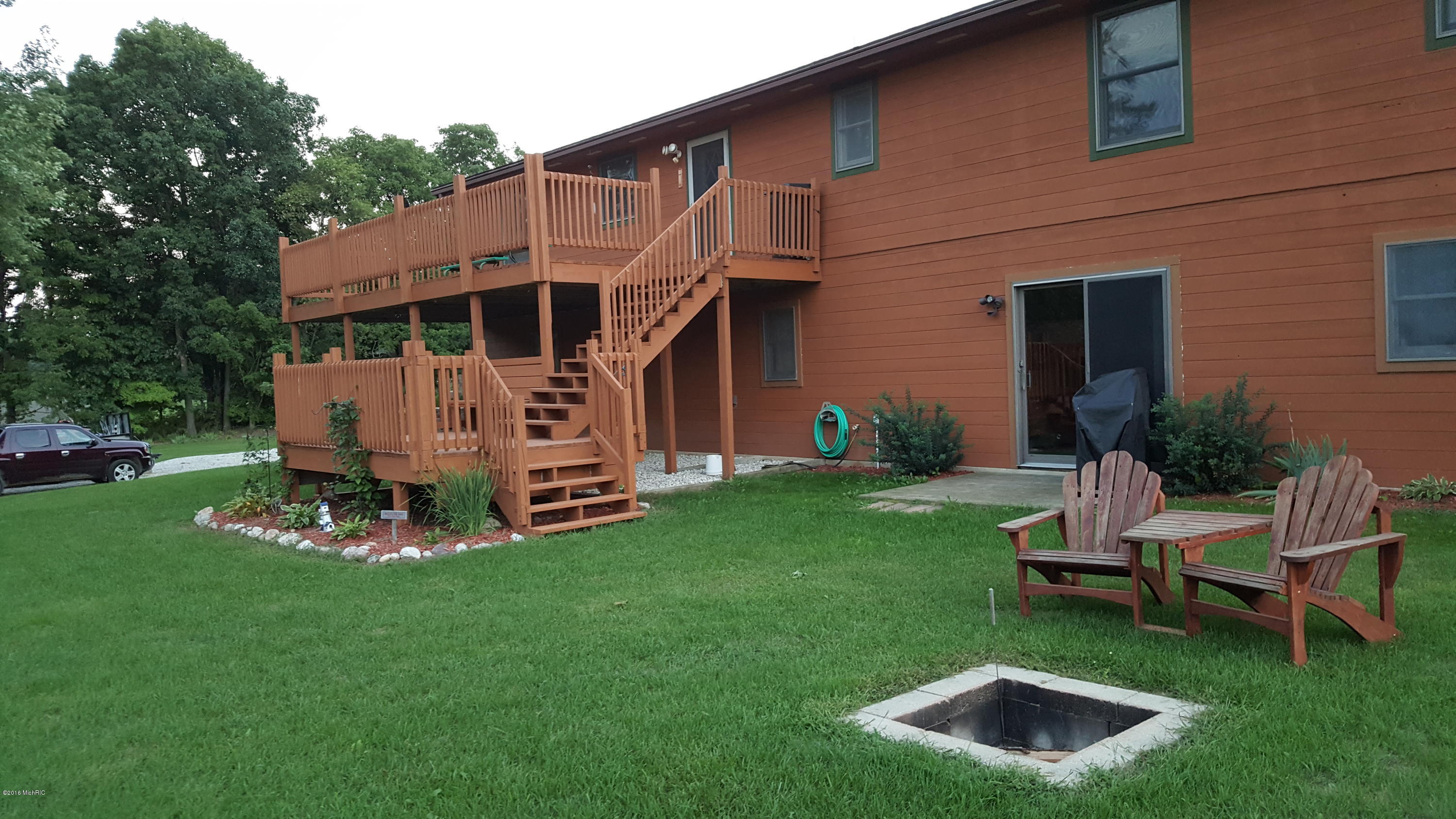 3022 Wing Road Hastings, MI 49058 - Photo 3 of 34 20160825_202707
