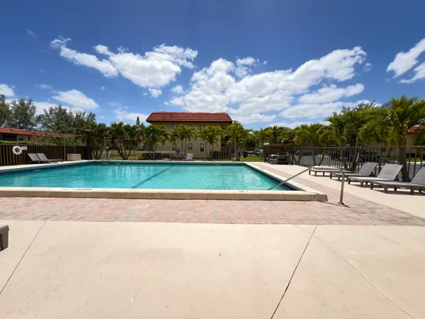 $2,200 | 21890 Lake Forest Circle, Unit 101, Boca Raton, FL 33433