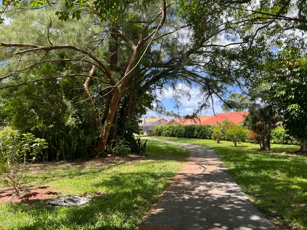 $2,200 | 21890 Lake Forest Circle, Unit 101, Boca Raton, FL 33433