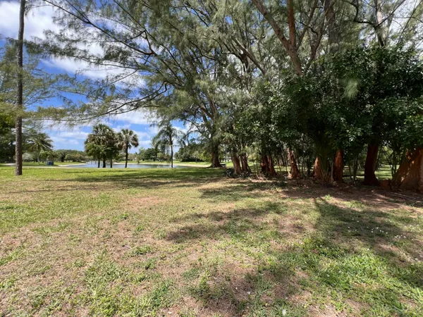 $2,200 | 21890 Lake Forest Circle, Unit 101, Boca Raton, FL 33433