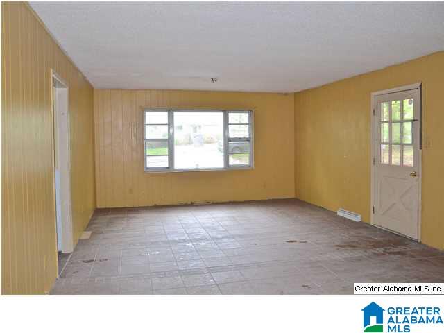 437 Burgundy Road Birmingham, AL 35215 - Photo 13 of 32