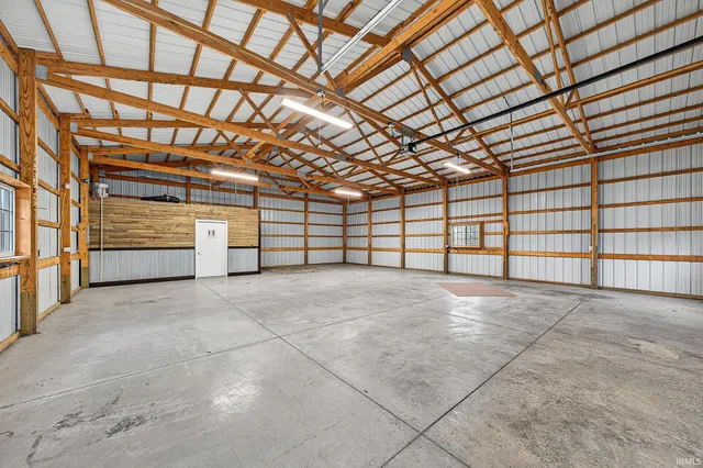 $569,000 | 8679 East 850 North, New Carlisle, IN 46552