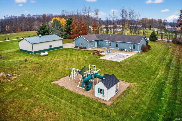 $569,000 | 8679 East 850 North, New Carlisle, IN 46552