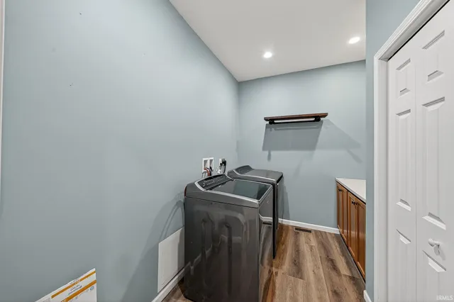 $569,000 | 8679 East 850 North, New Carlisle, IN 46552