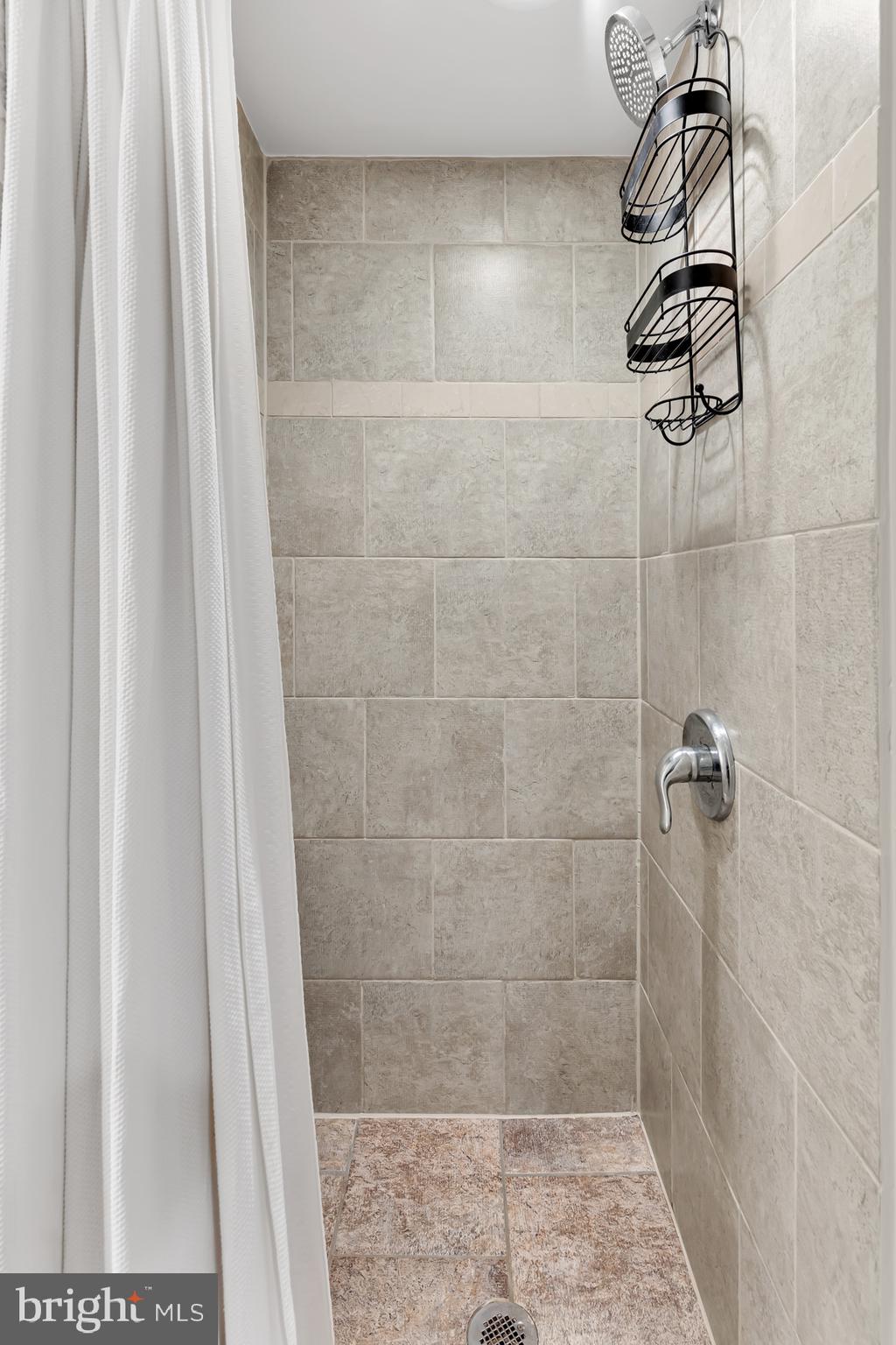 3663 Chestnut Avenue Baltimore, MD 21211 - Photo 24 of 35