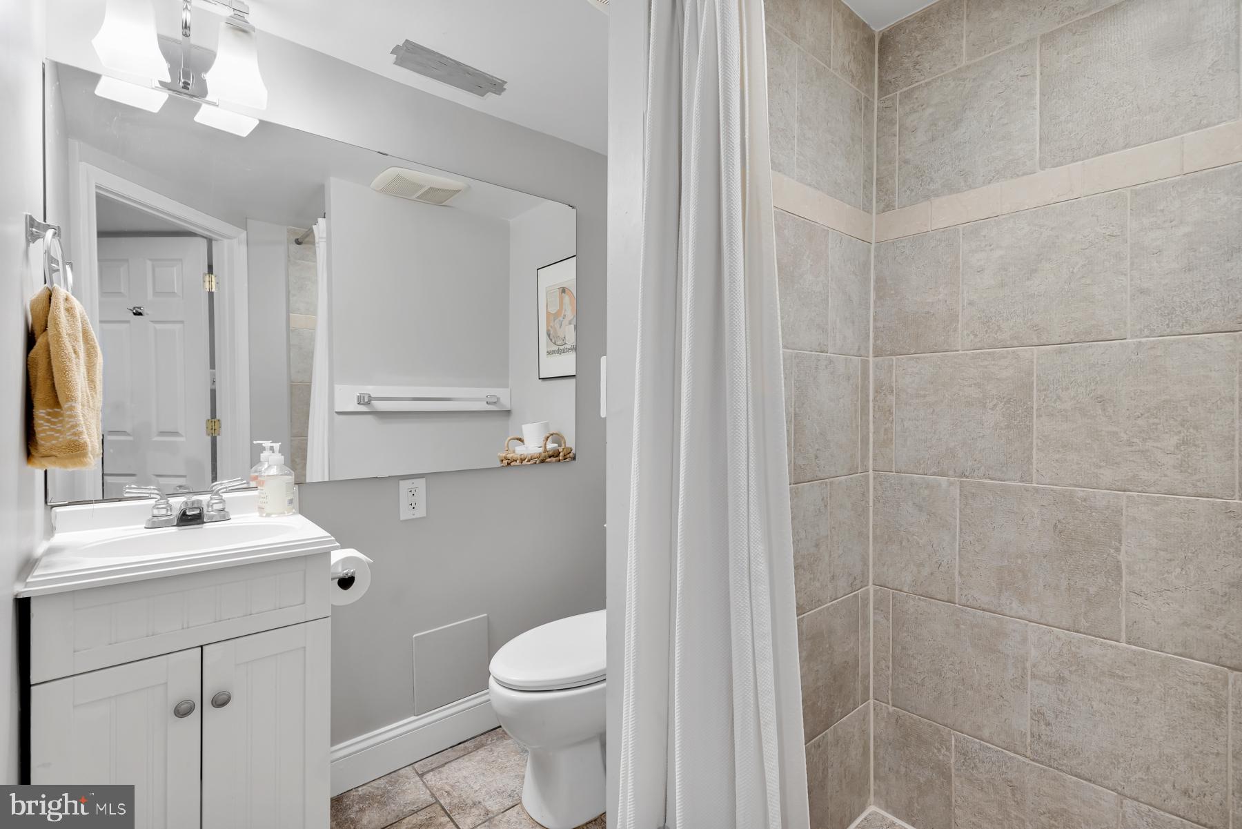 3663 Chestnut Avenue Baltimore, MD 21211 - Photo 25 of 35