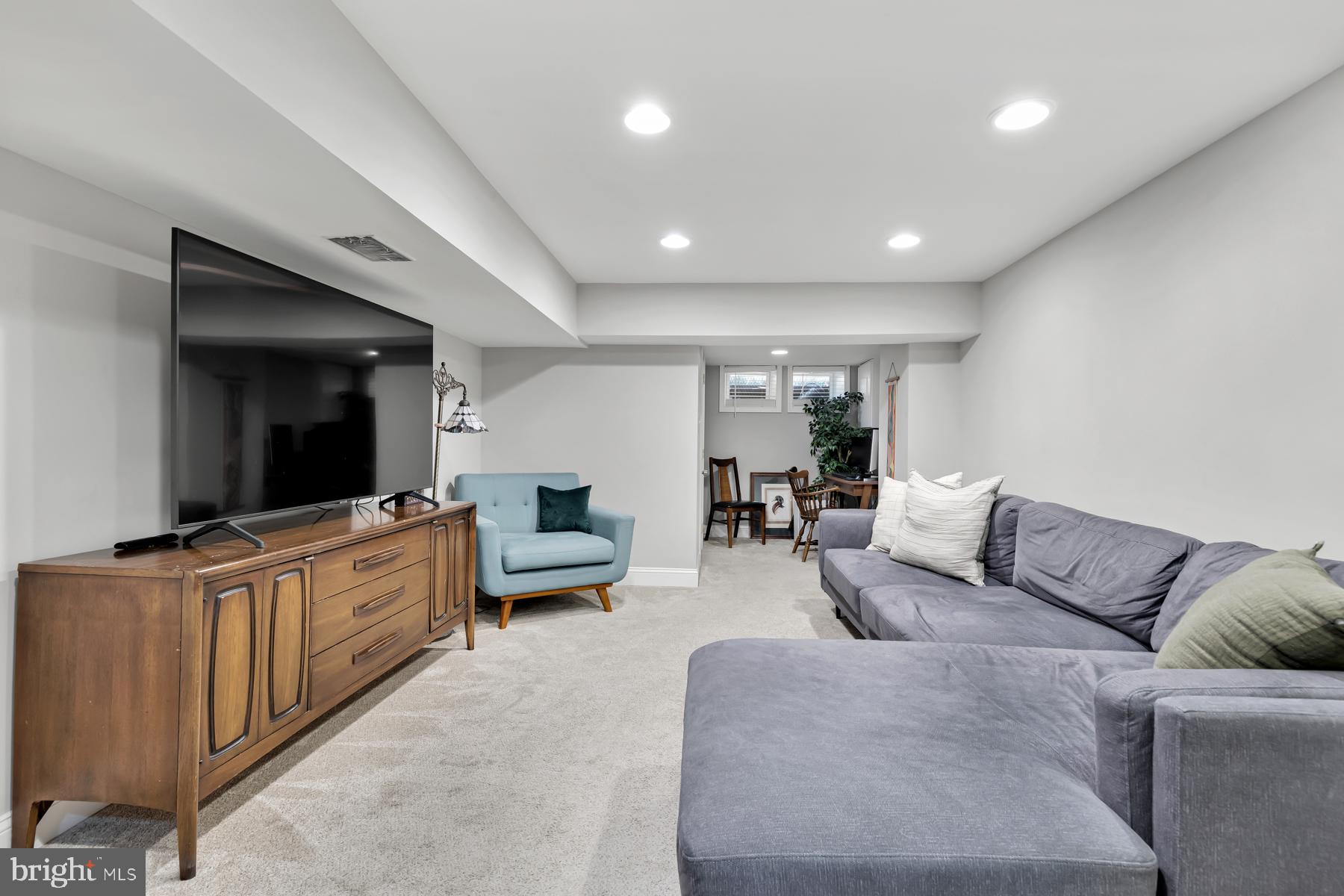 3663 Chestnut Avenue Baltimore, MD 21211 - Photo 28 of 35