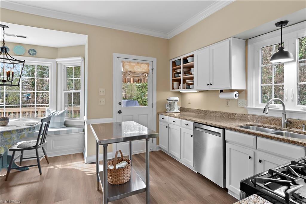 1243 Stadler Ridge Road Winston-Salem, NC 27106 - Photo 11 of 31 Gallery Image 11