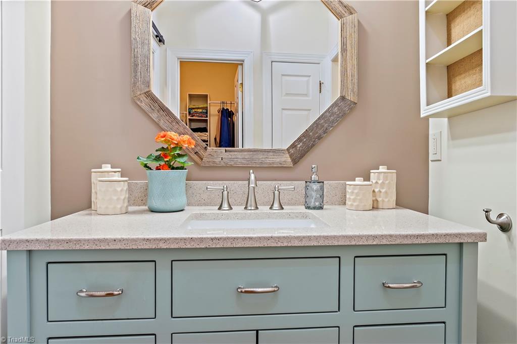 1243 Stadler Ridge Road Winston-Salem, NC 27106 - Photo 18 of 31 Primary bathroom