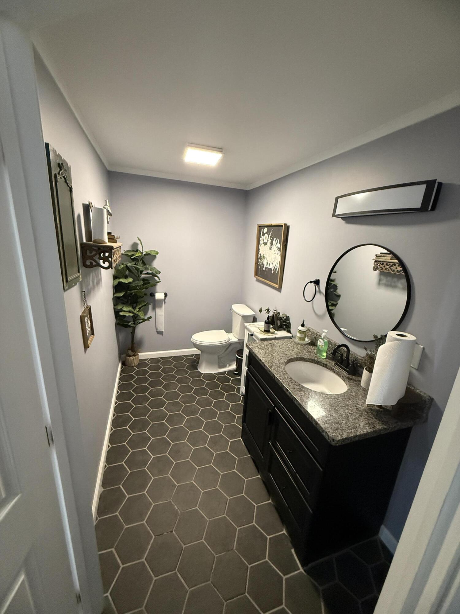 583 South Main Street Brewer, ME 04412 - Photo 12 of 21 IMG_5170