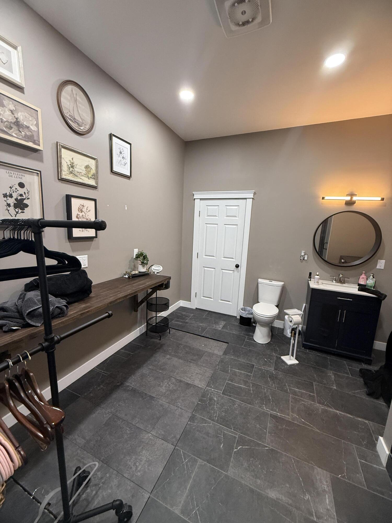 583 South Main Street Brewer, ME 04412 - Photo 6 of 21 IMG_5180