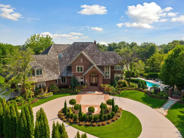 $2,950,000 | 18313 Nicklaus Way, Eden Prairie, MN 55347