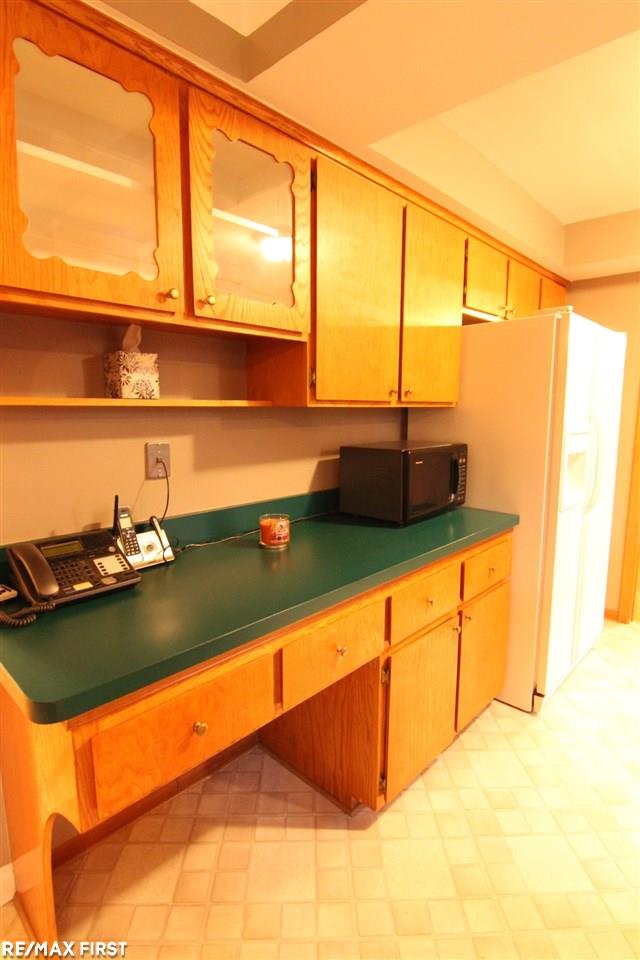 672 Old Perch Road Rochester Hills, MI 48309 - Photo 17 of 48