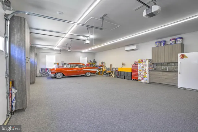 a view of a fountain in front of the house