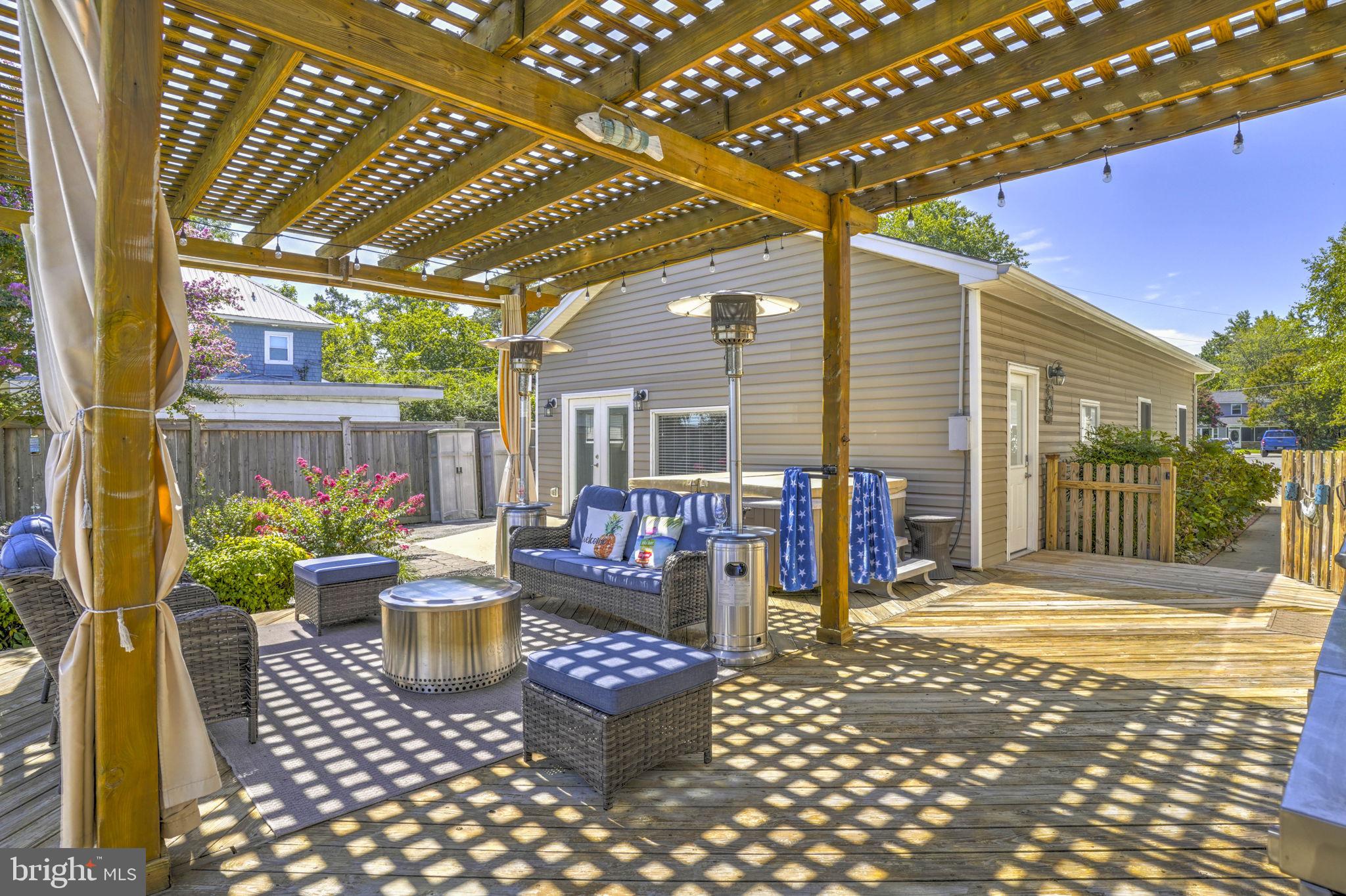 17432 Rock Point Road Newburg, MD 20664 - Photo 50 of 55 Hot tub with Outdoor Seating