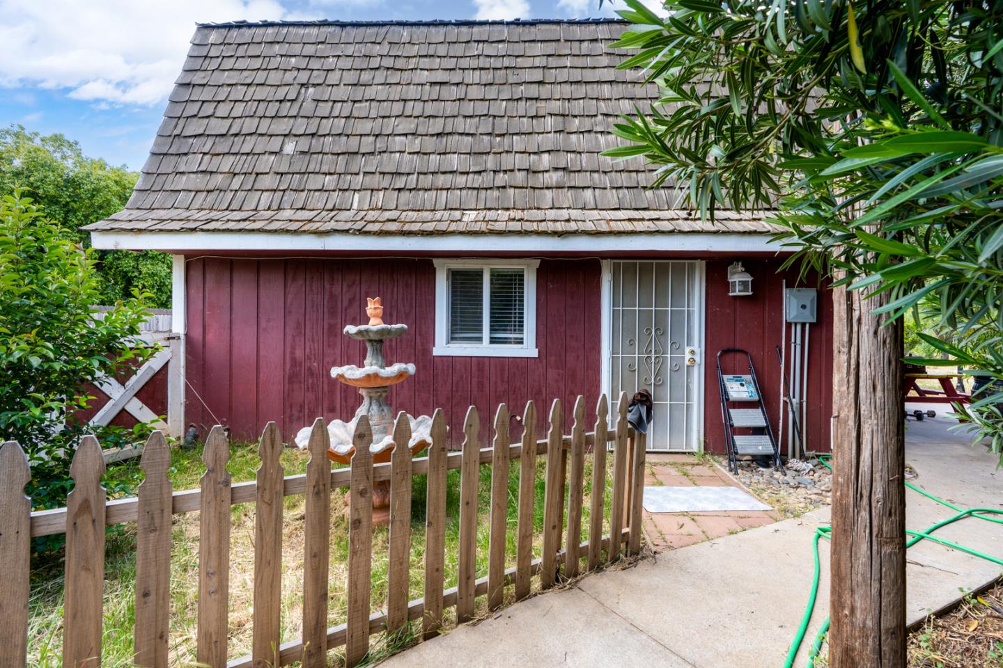 2965 Dunn Road Merced, CA 95340 - Photo 40 of 68 a front view of a house with glass windows