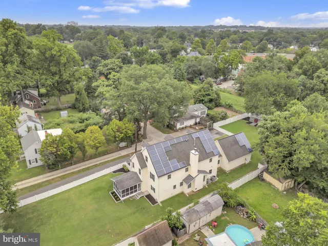 $825,000 | 5022 Oglethorpe Street, Riverdale, MD 20737