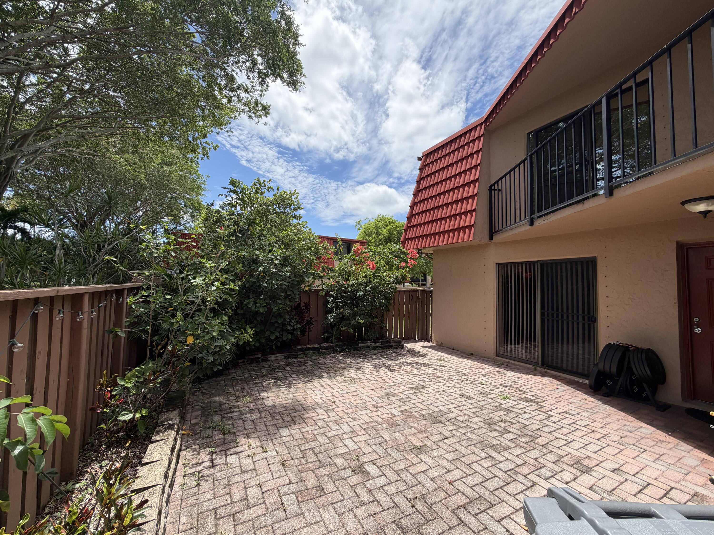 8273 Severn Drive, Unit D Boca Raton, FL 33433 - Photo 2 of 23 IMG_2334