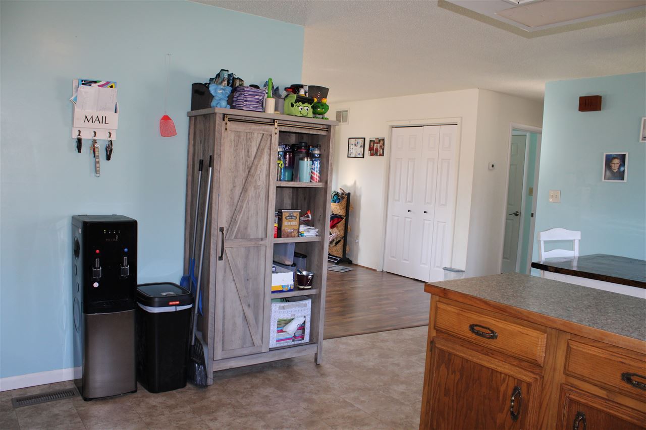 5030 West Pleasant Valley Road Blanchard, MI 49310 - Photo 6 of 22 1885671-5.JPG