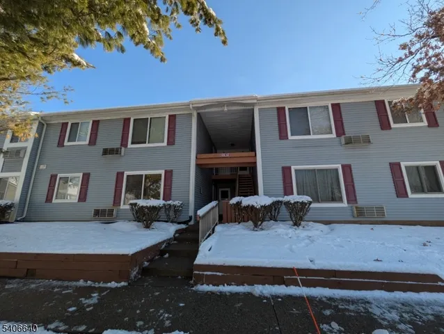 $2,300 | 106 Aimwick Court, Somerset, NJ 08873