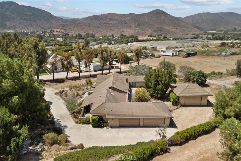 2425 Duval Road Camarillo, CA 93012 - Photo 35 of 45