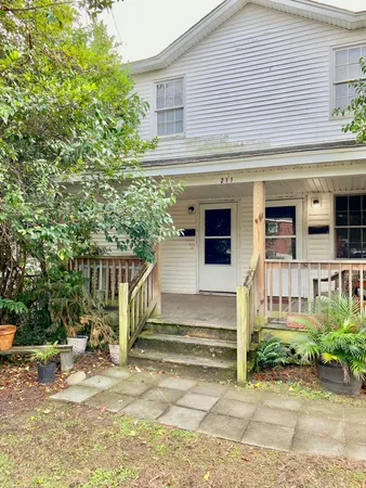 $1,650 | 211 West Poplar Street, Unit B, Charleston, SC 29403
