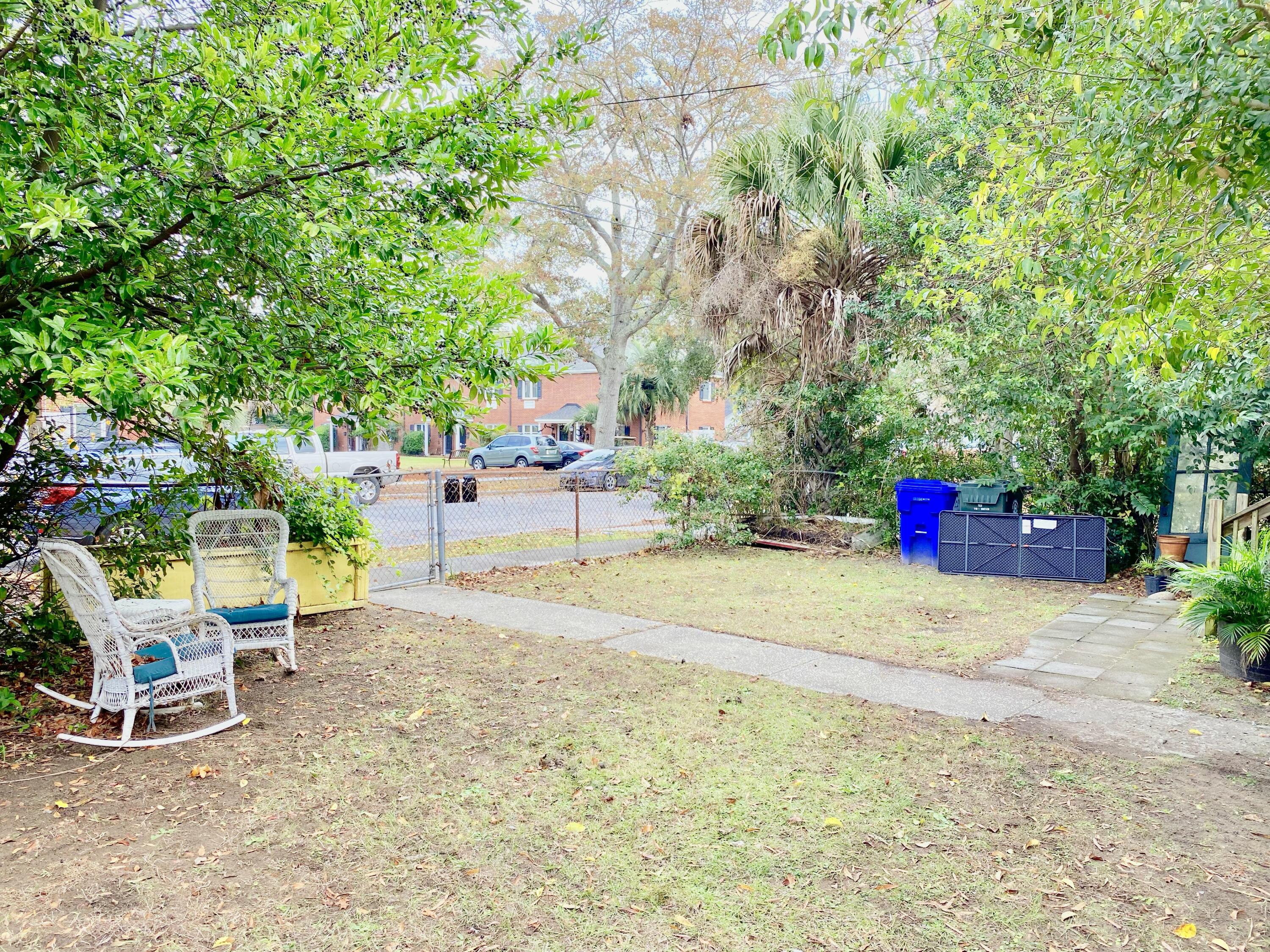 211 West Poplar Street, Unit B Charleston, SC 29403 - Photo 13 of 34 tempImageSvvnTM