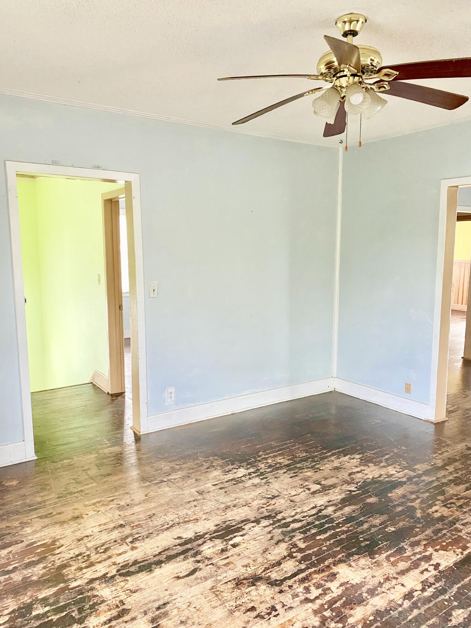 211 West Poplar Street, Unit B Charleston, SC 29403 - Photo 19 of 34 tempImagexnpoDq