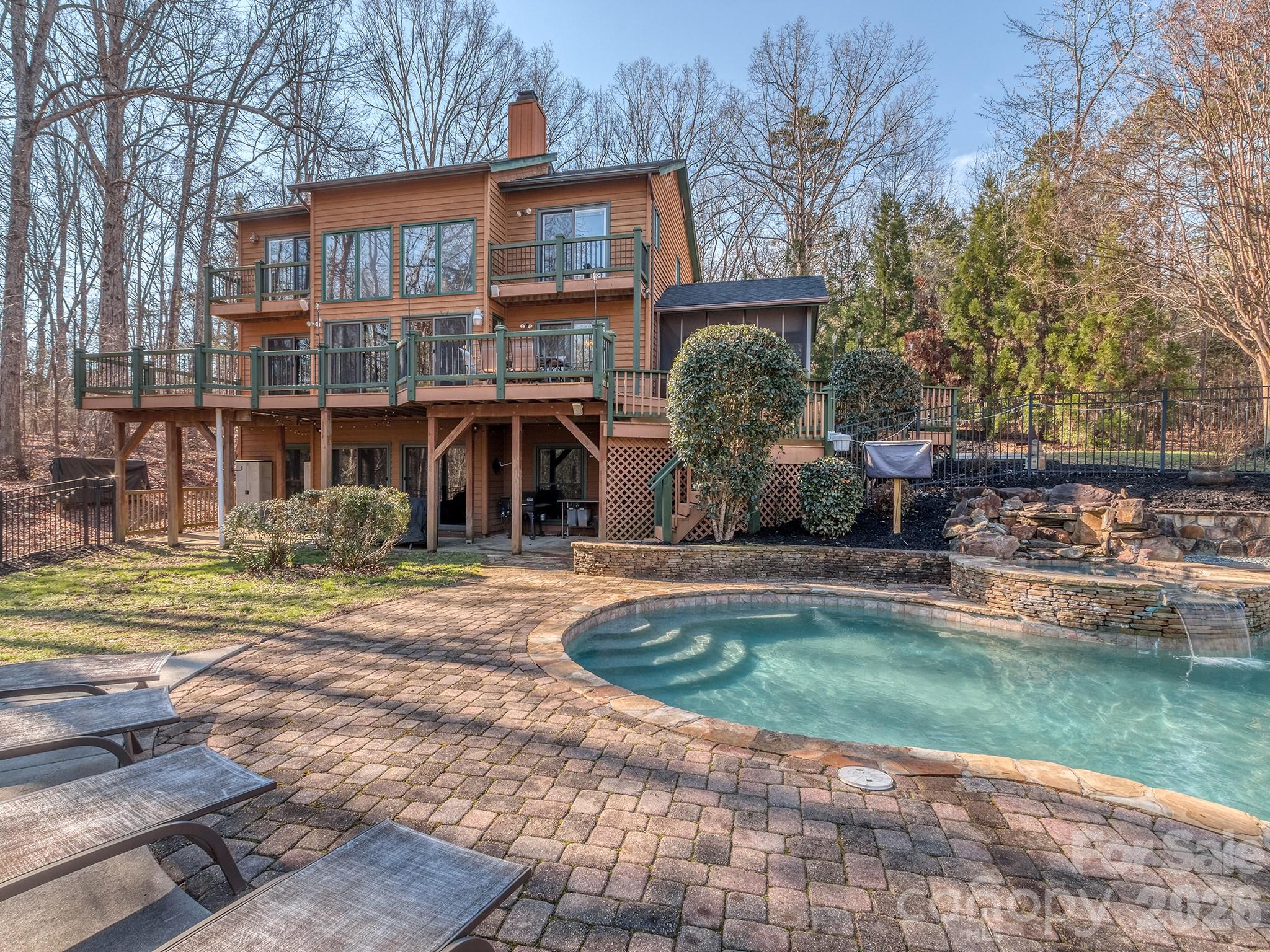 8723 Crestview Road Waxhaw, NC 28173 - Photo 1 of 33 Gallery Image 1