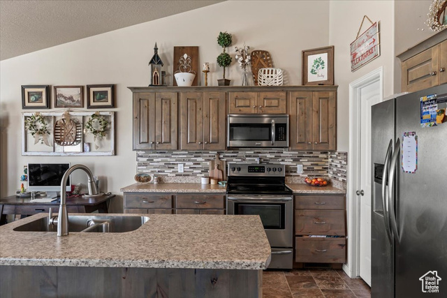 1318 North Horizon View Loop Payson, UT 84651 - Photo 10 of 24
