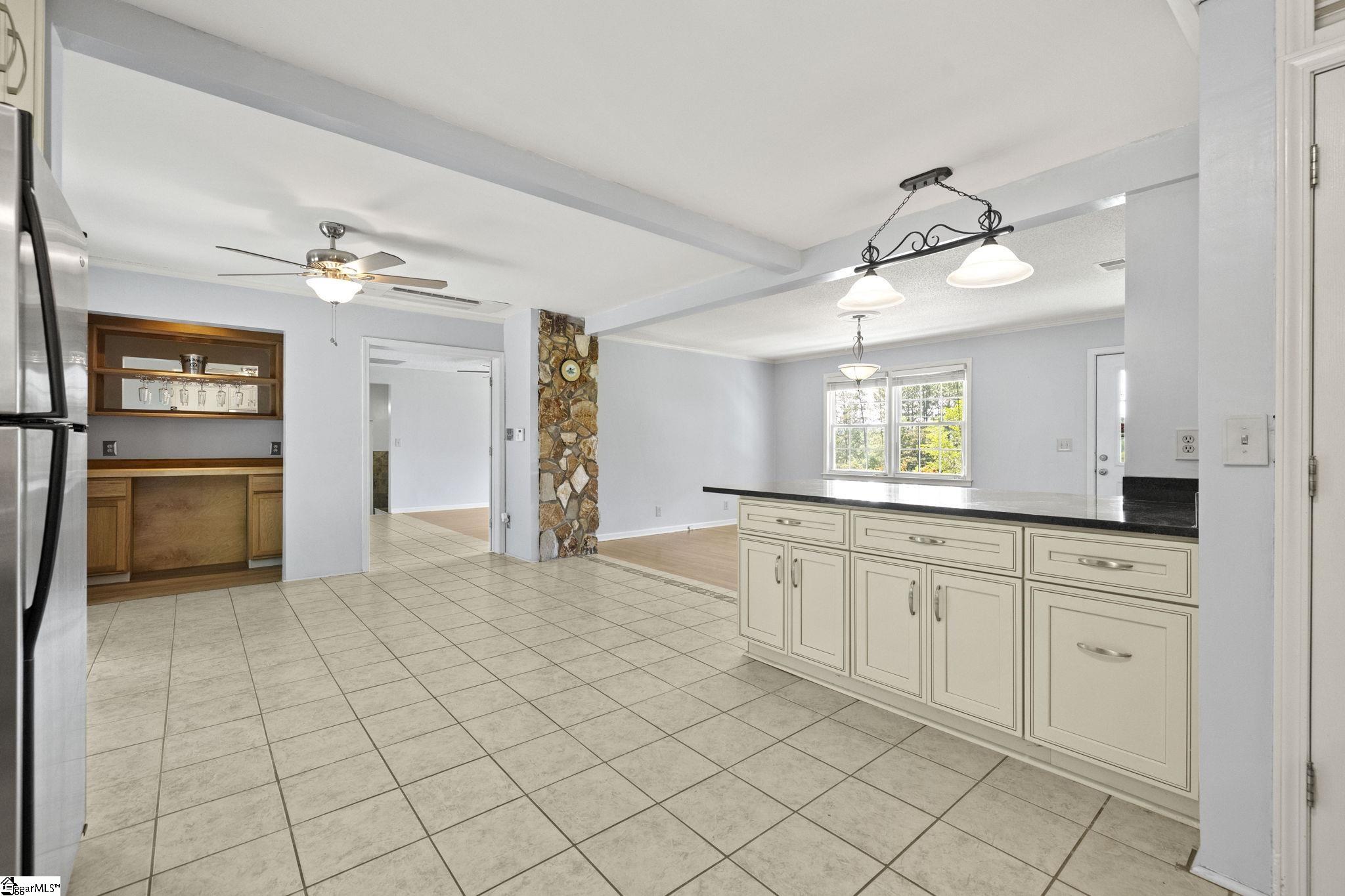 721 Latham Road Easley, SC 29640 - Photo 6 of 34