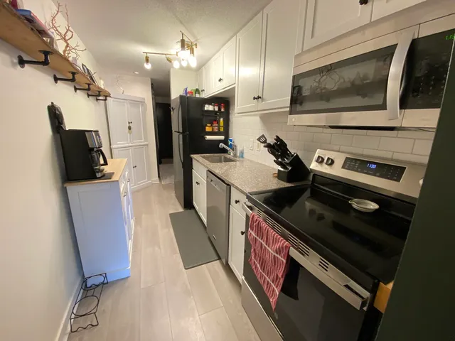 $289,000 | 17 Snow Tree Lane, Unit LEDGES G, West Dover, VT 05356