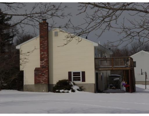 29 Selfridge Road Bedford, MA 01730 - Photo 2 of 7 Gallery Image 2