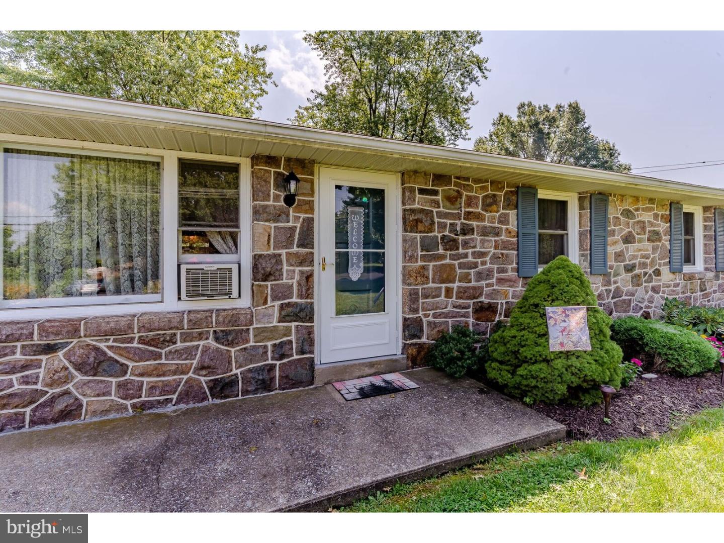 2350 Rhoads Road Pottstown, PA 19464 - Photo 3 of 25 Exterior Front