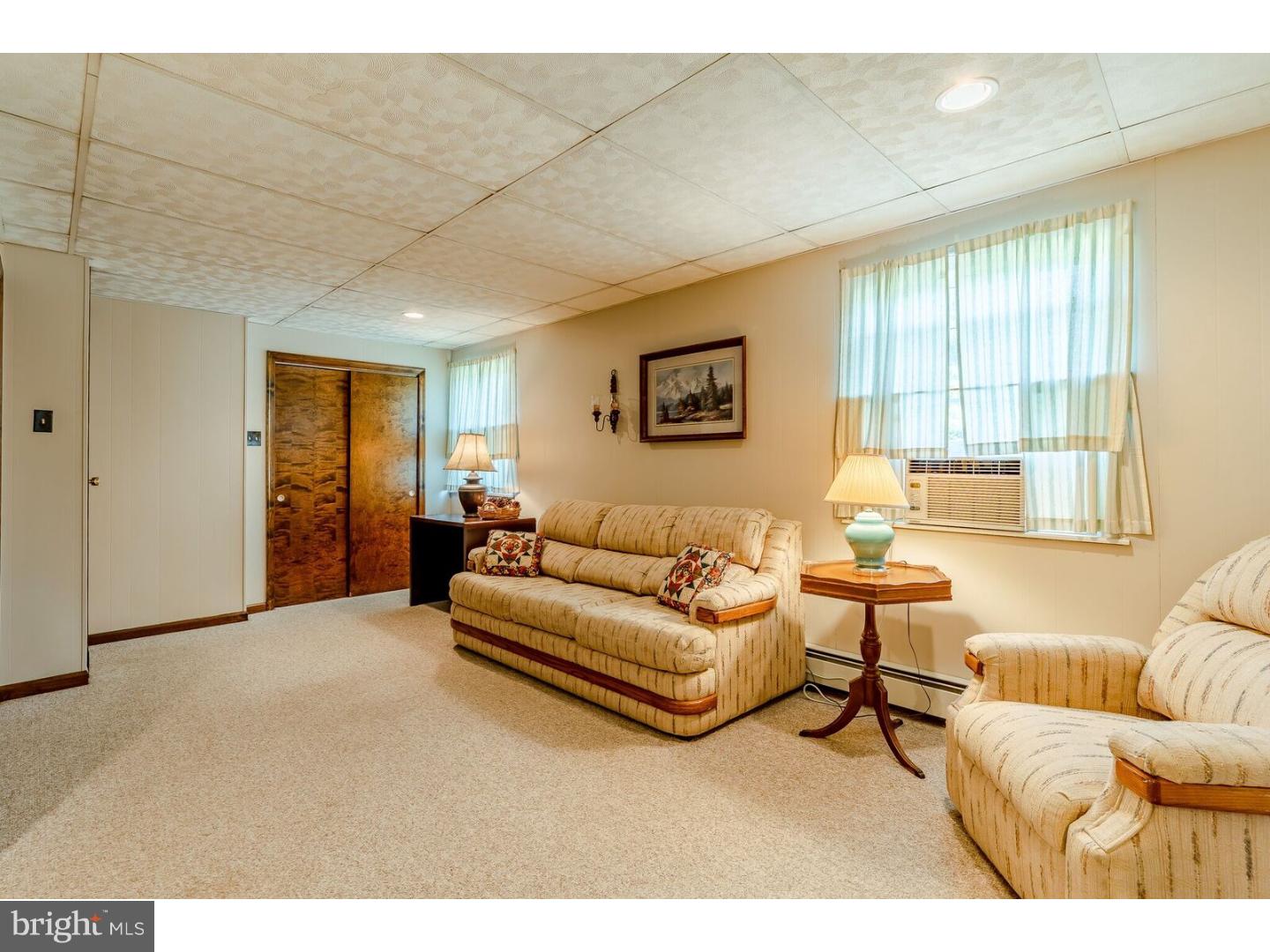 2350 Rhoads Road Pottstown, PA 19464 - Photo 9 of 25 Family Room