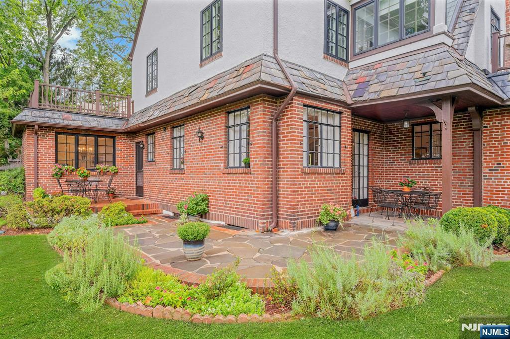100 Norma Road Harrington Park, NJ 07640 - Photo 37 of 44 Gallery Image 37