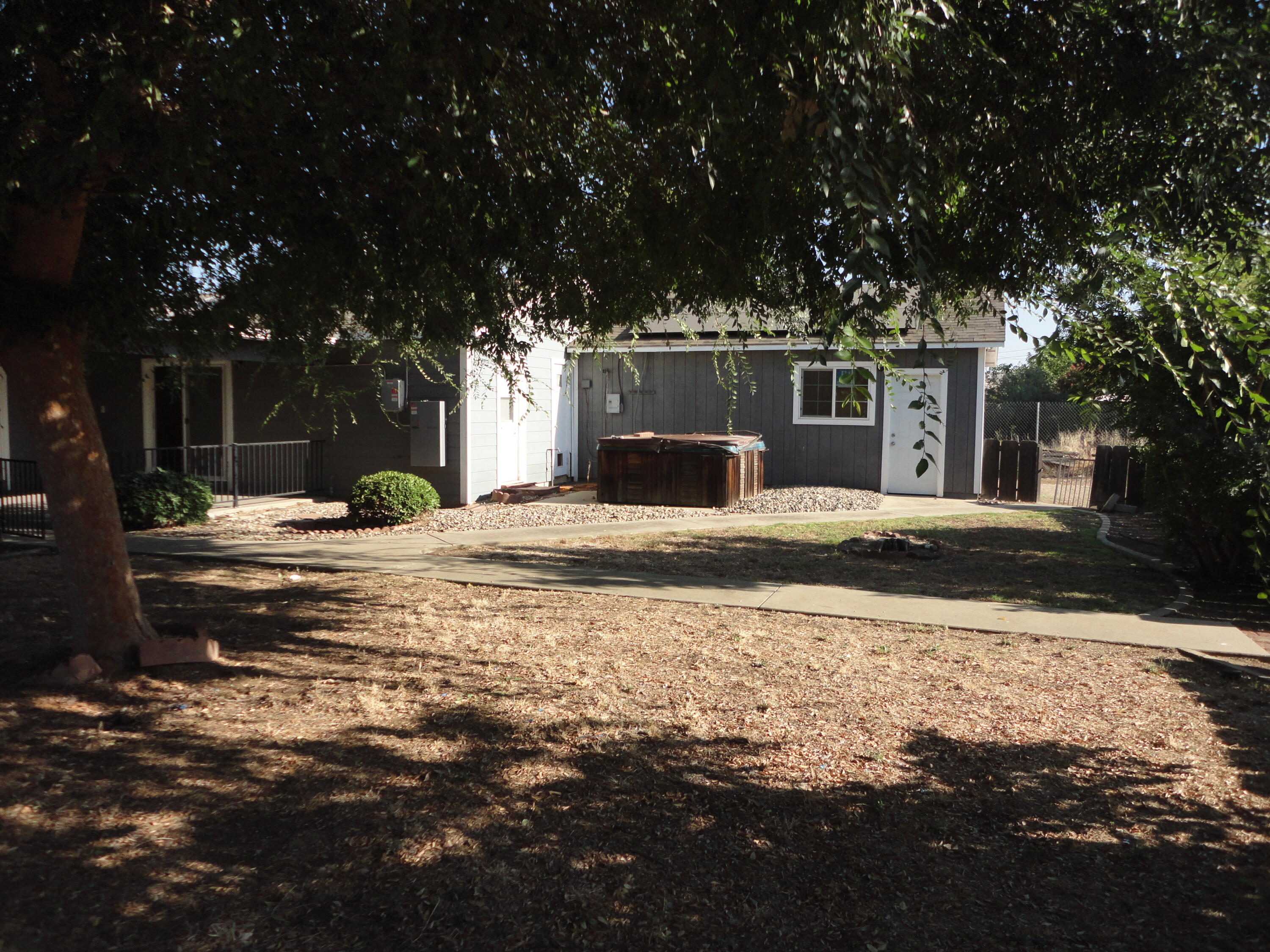 326 Sycamore Avenue Lindsay, CA 93247 - Photo 44 of 47 DSC04840