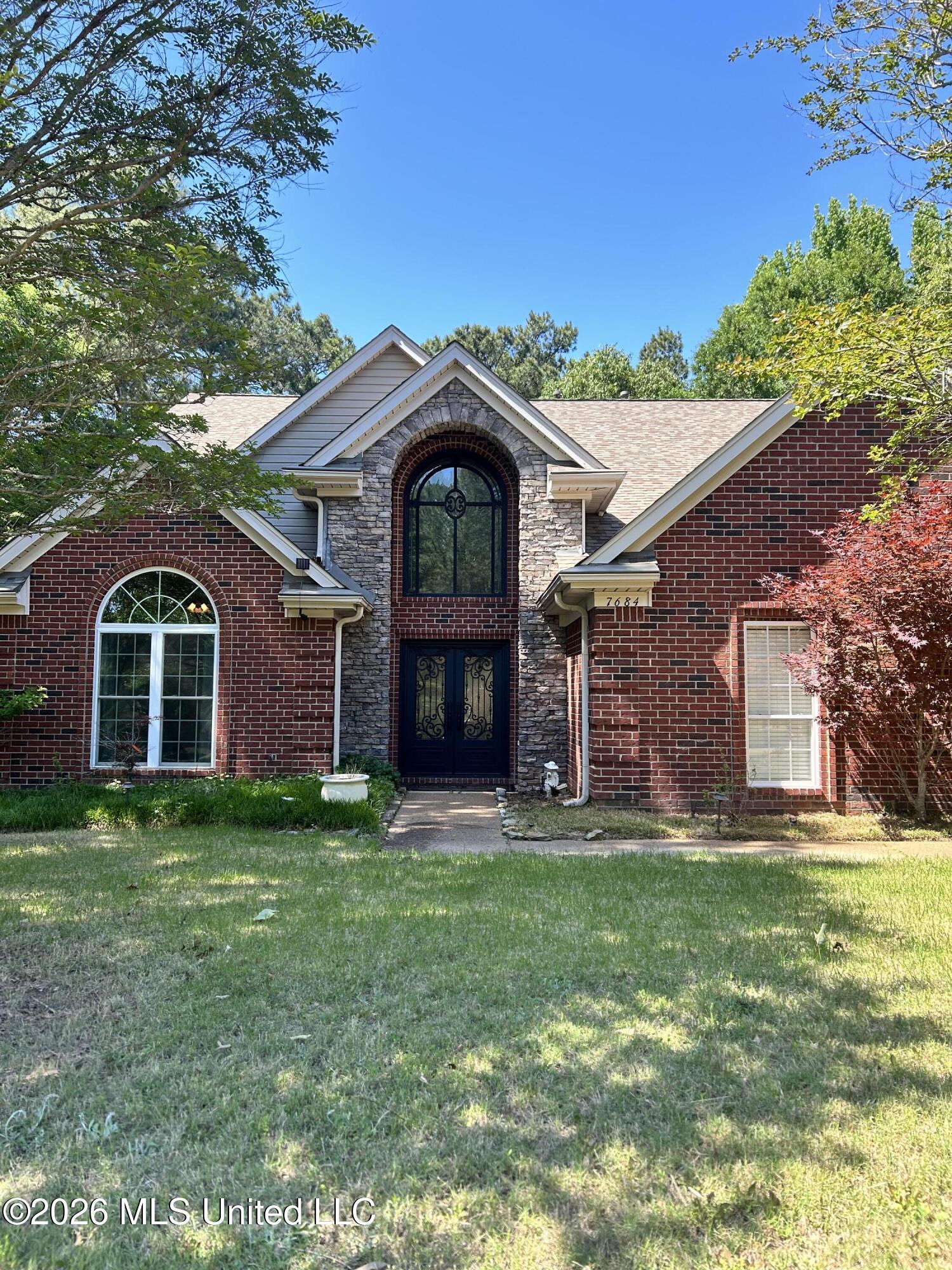 7684 Rigmoore Point North Olive Branch, MS 38654 - Photo 2 of 57 IMG_0299