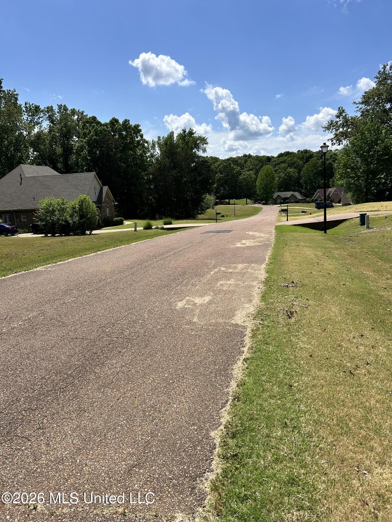 7684 Rigmoore Point North Olive Branch, MS 38654 - Photo 8 of 57 Neighbors