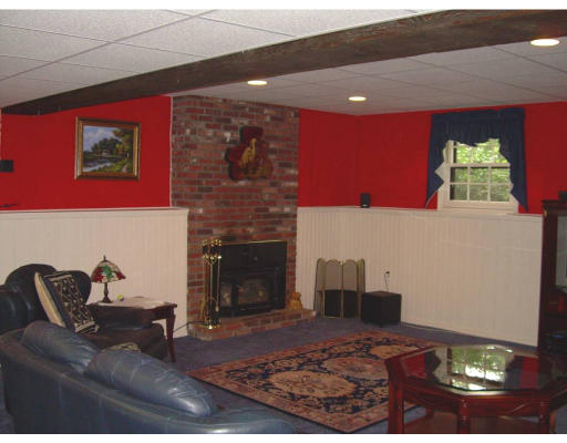 421 Treble Cove Road Billerica, MA 01862 - Photo 8 of 11 Gallery Image 8
