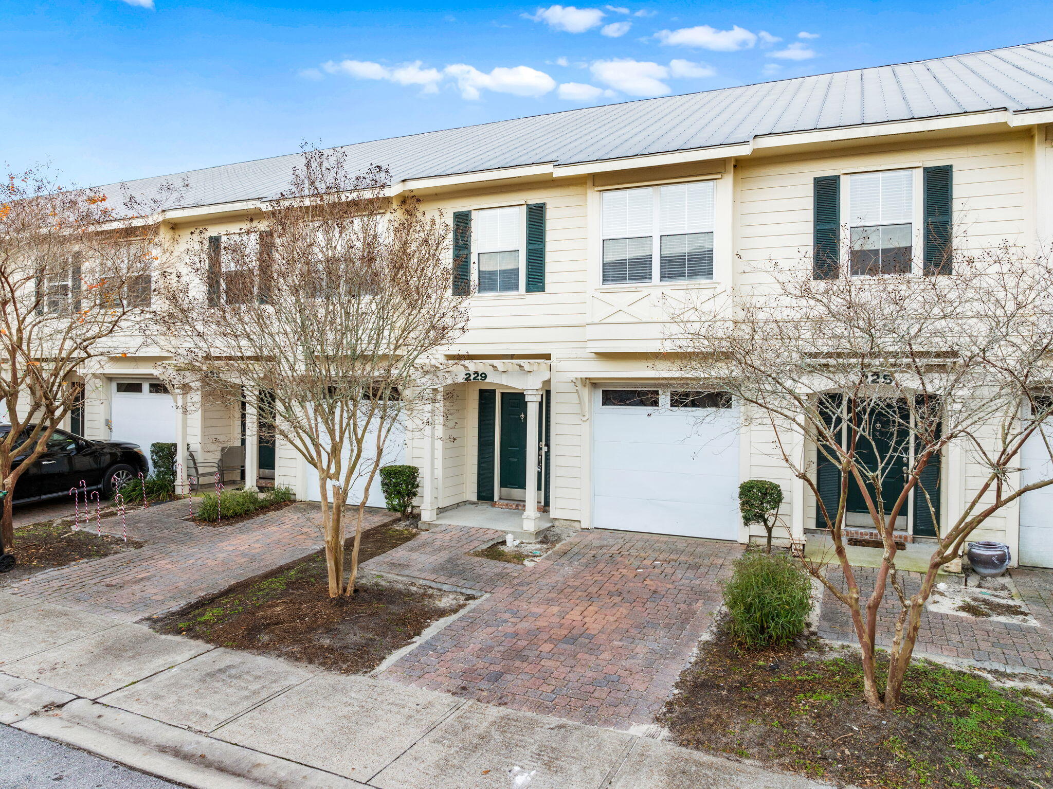 229 Mattie M Kelly Boulevard Destin, FL 32541 - Photo 2 of 31 2-web-or-mls-229 Mattie M Kelly Blvd -02