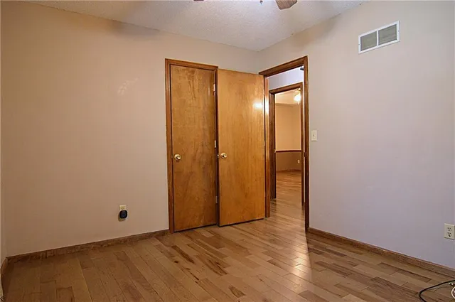 $340,000 | 1138 Northeast Mulberry Street, Lee's Summit, MO 64086