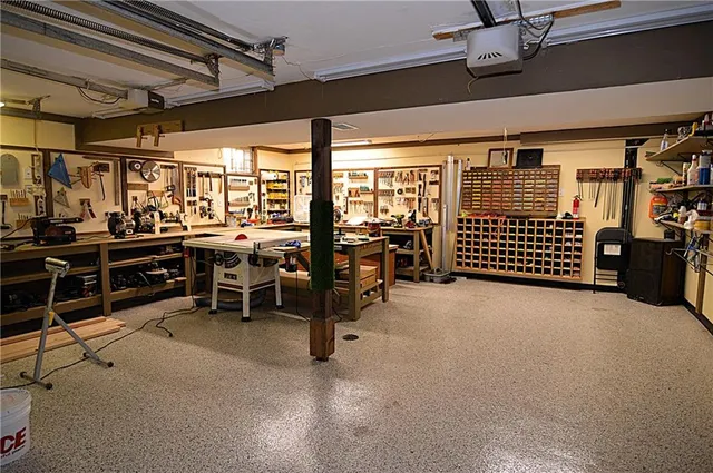 $340,000 | 1138 Northeast Mulberry Street, Lee's Summit, MO 64086