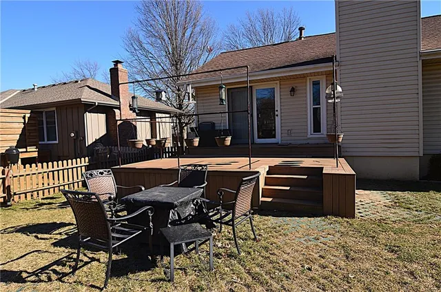 $340,000 | 1138 Northeast Mulberry Street, Lee's Summit, MO 64086