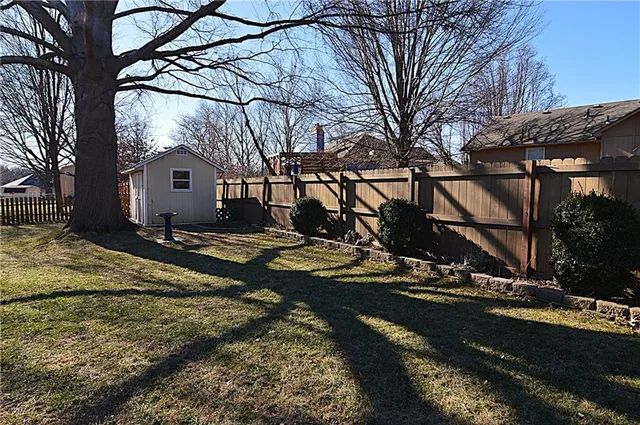 $340,000 | 1138 Northeast Mulberry Street, Lee's Summit, MO 64086