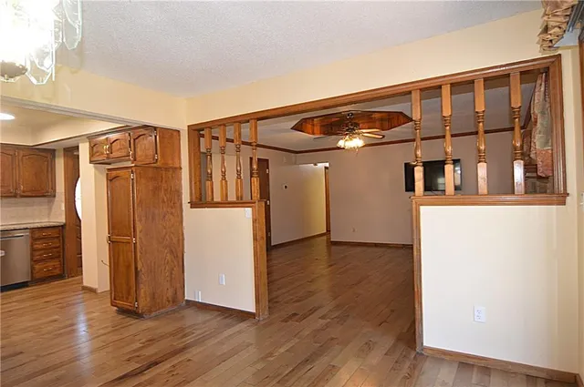 $340,000 | 1138 Northeast Mulberry Street, Lee's Summit, MO 64086