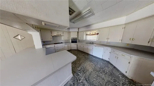 $1,400 | 3708 Nelson Road, Lake Charles, LA 70605