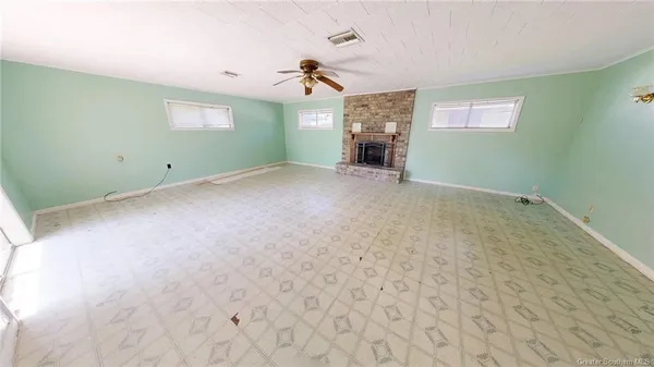 $1,400 | 3708 Nelson Road, Lake Charles, LA 70605